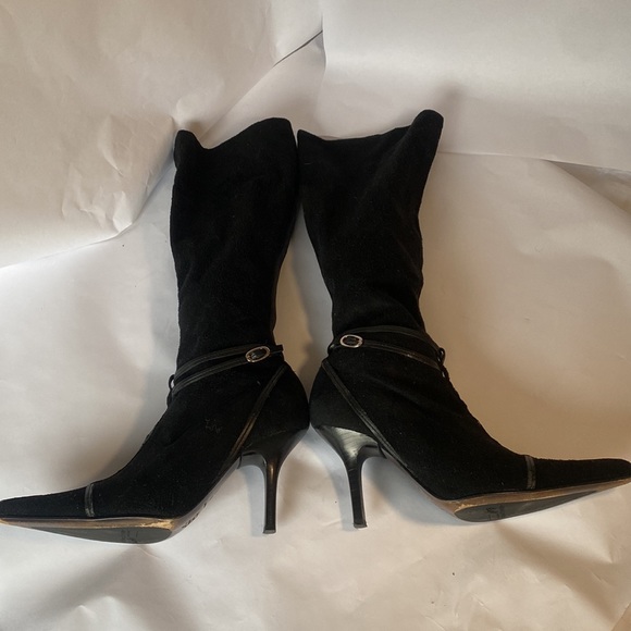 Donald J Pliner Collection Black Suede Boots with Delicate Buckle, Size 6 - Picture 6 of 9